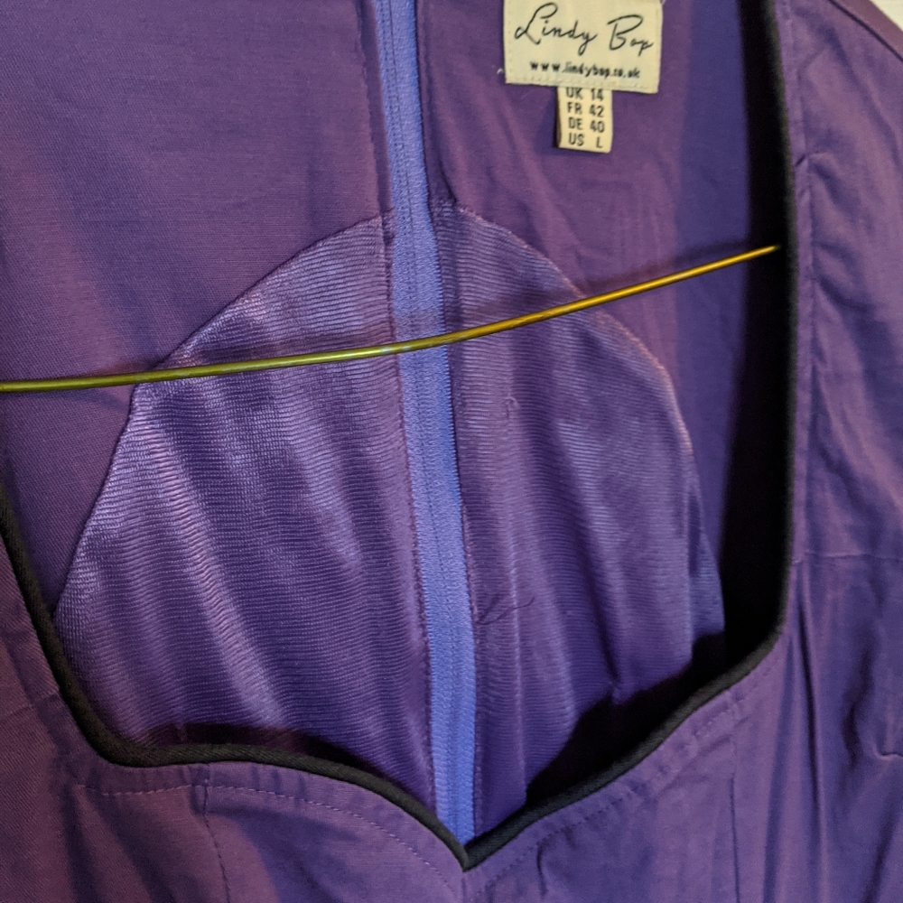 Lindy Bop Dress - Picture 2 of 4